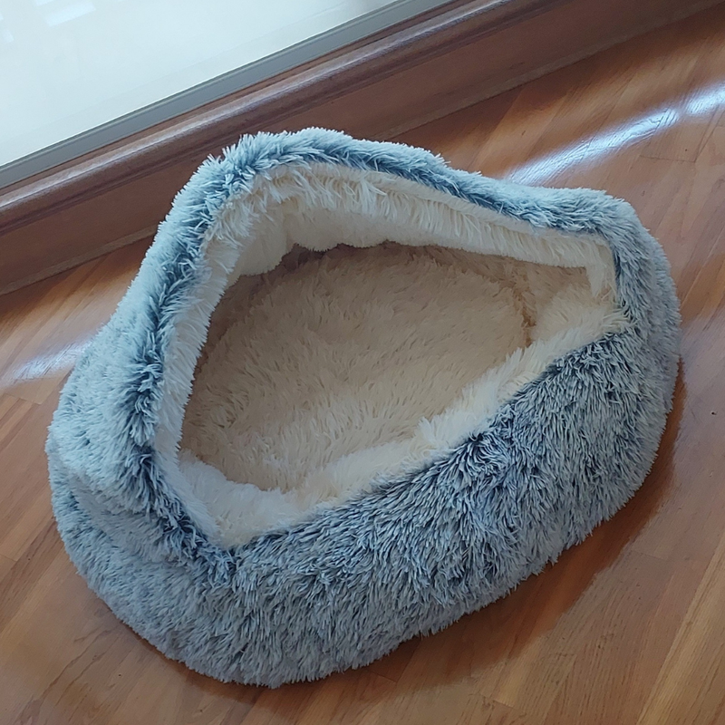 🐾 The SNUGGLES Cove – The Ultimate 2-in-1 Pet Bed for a Warmer, Calmer Winter!